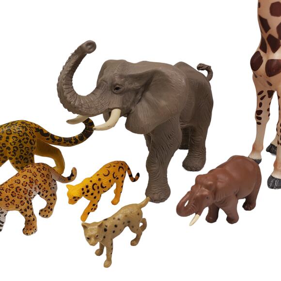 Safari LTD Miami FL Elephant Giraffe Cheetah Toy Figurine Playful 2003 - Picture 10 of 13